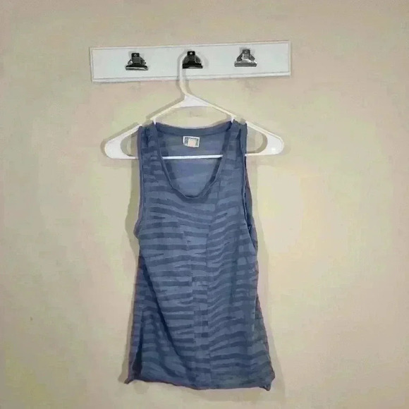 Converse tiger print burns out tank size xs - Picture 2 of 6